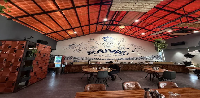 Raivat Inn